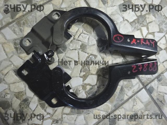 ВАЗ (VAZ) Lada XRay Петля капота