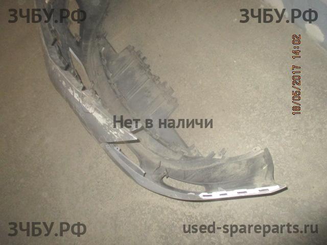 Opel Astra J Бампер передний