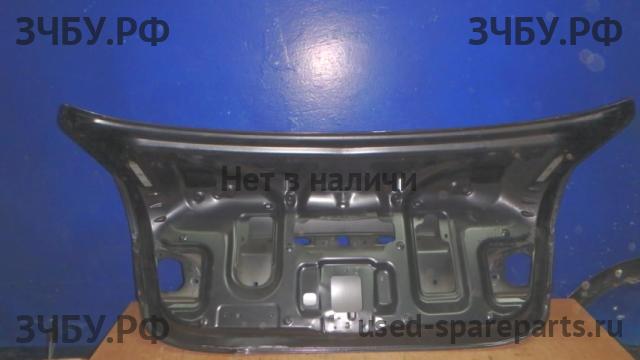 Nissan Almera G15 Крышка багажника