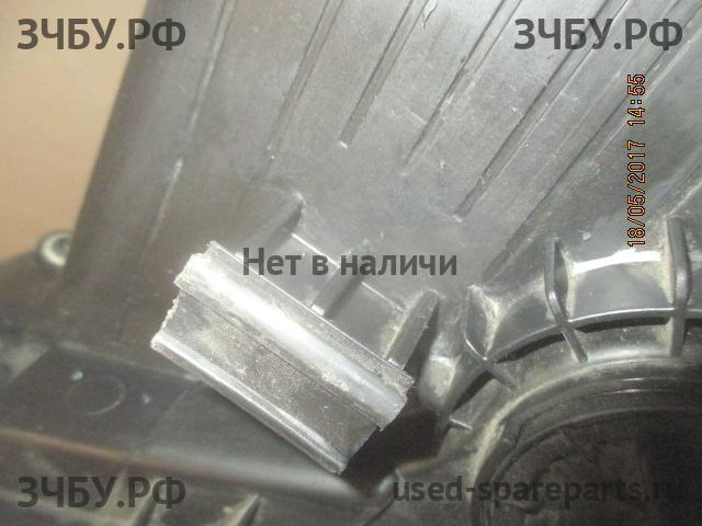 KIA Sorento 2 Фара правая