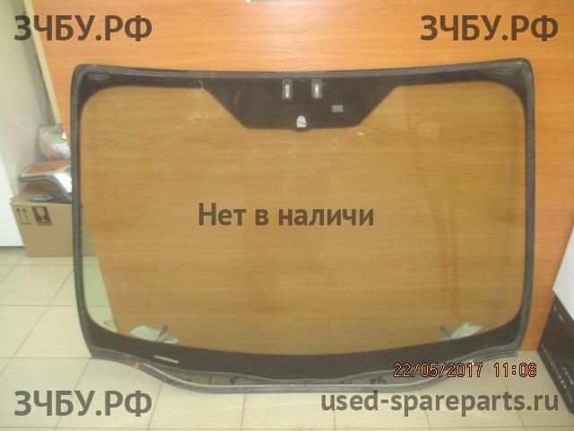 Ford Focus 3 Стекло лобовое (ветровое)