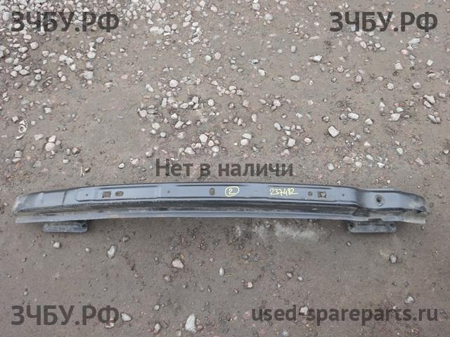 Volkswagen Caddy 3 Усилитель бампера задний