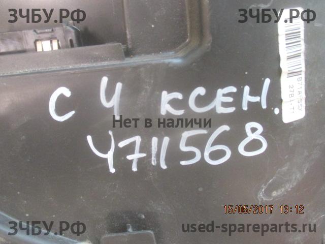 Citroen C4 (2) Фара левая