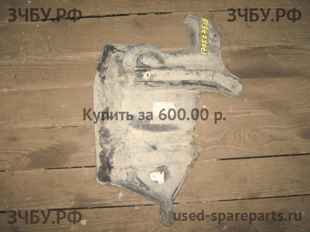 Nissan Maxima 2 (A32) Пыльник двигателя правый