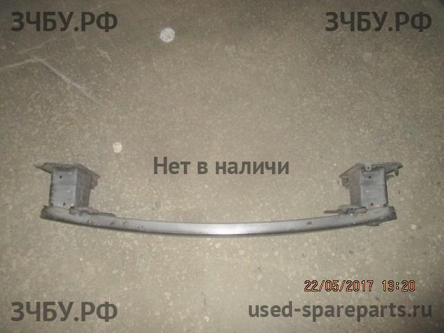 Ford Fiesta 6 Усилитель бампера передний