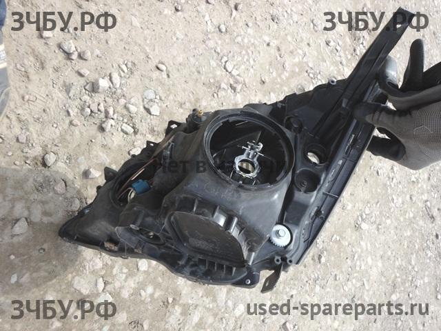 Honda CR-V 3 Фара правая
