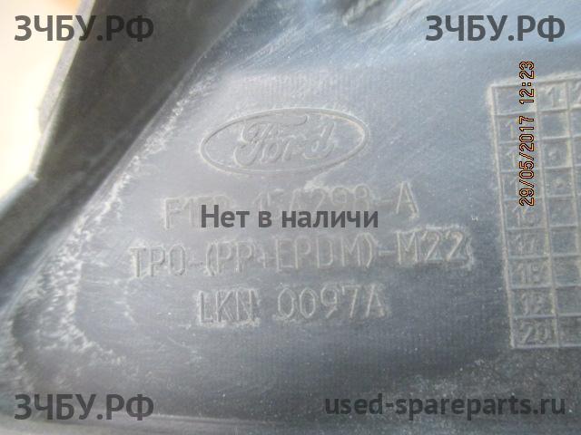 Ford Focus 3 Рамка противотуманной фары правой