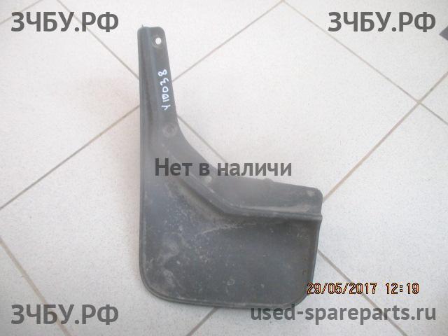 Ford Kuga 2 Брызговик задний правый