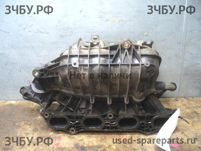 Toyota RAV 4 (2) Коллектор впускной
