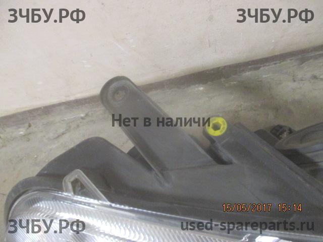 Ford C-MAX 1 Фара правая