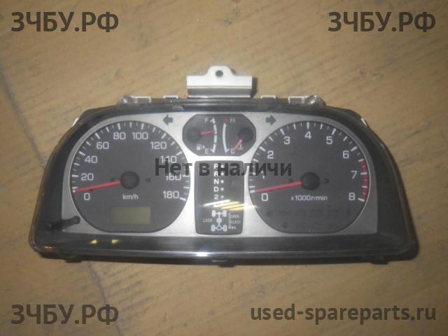 Mitsubishi Pajero Pinin (H60) Панель приборов