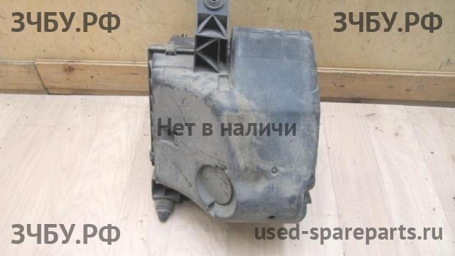 Volkswagen Passat B5 Корпус воздушного фильтра