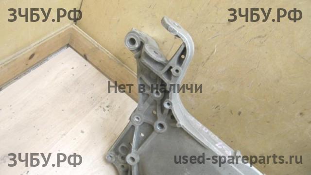 Volkswagen Passat B7 Балка передняя подмоторная