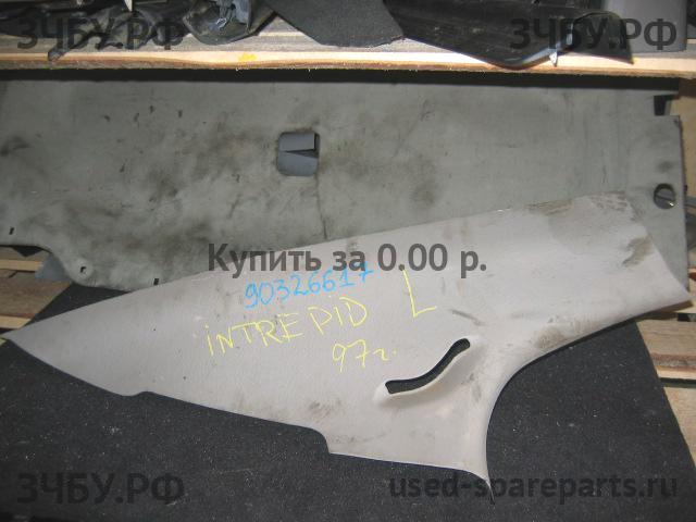 Dodge Intrepid 2 Накладка стойки задней левой