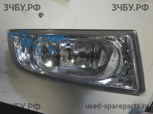 Honda Civic 8 (4D) ПТФ правая
