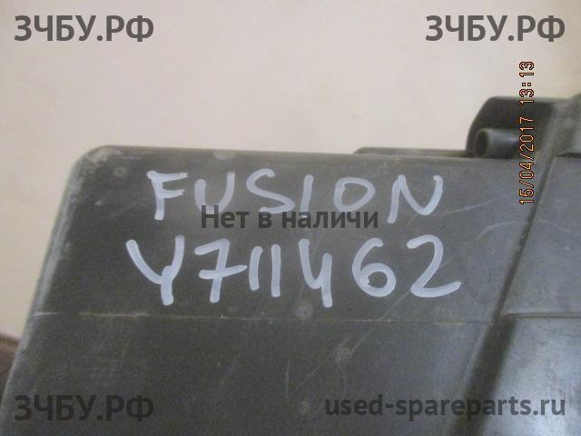 Ford Fusion Фара левая