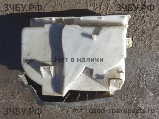 Mitsubishi Pajero/Montero 3 Корпус отопителя (корпус печки)
