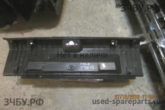 Volkswagen Polo 5 (Sedan) Обшивка багажника
