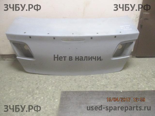 Mazda 3 [BK] Крышка багажника