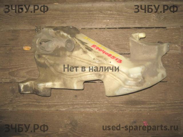 Audi A4 [B7] Бачок омывателя лобового стекла