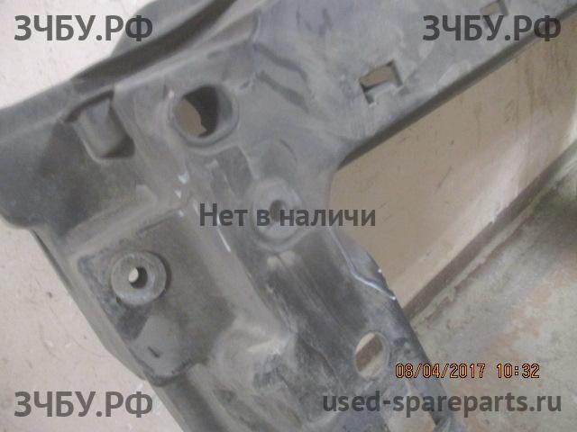 Volkswagen Jetta 6 Панель передняя (телевизор)