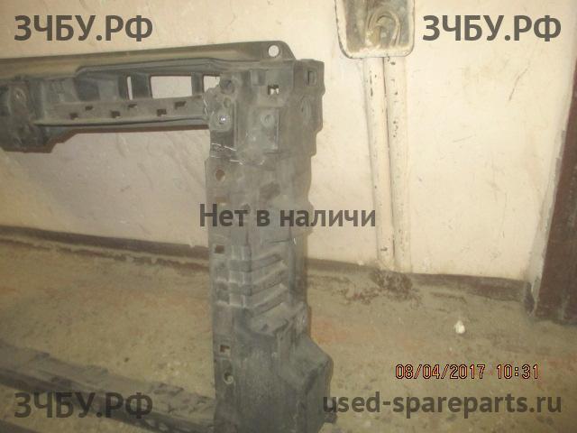 Volkswagen Jetta 6 Панель передняя (телевизор)