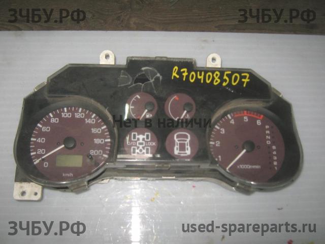 Mitsubishi Pajero/Montero 3 Панель приборов