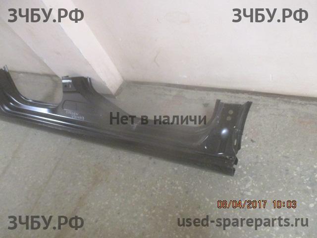 Peugeot 308 Порог правый