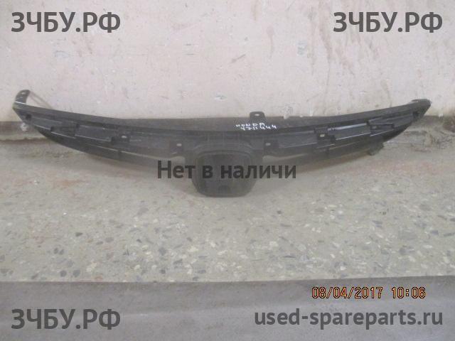 Honda Civic 8 (4D) Решетка радиатора