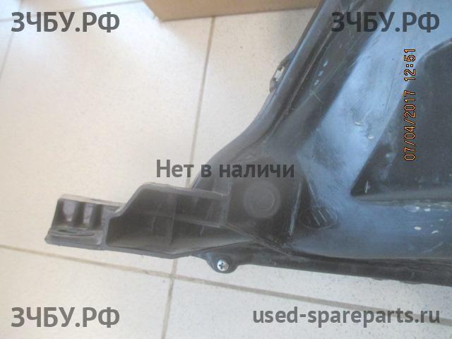 Toyota Hi Lux (3) Pick Up Фара правая