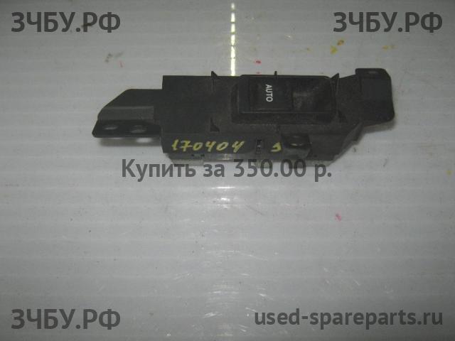 Lexus GS (3) 300/400/430 Кнопка стеклоподъемника задняя правая