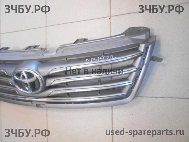 Toyota RAV 4 (3) Решетка радиатора