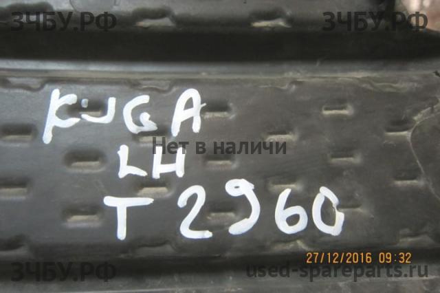 Ford Kuga 2 Решетка в бампер