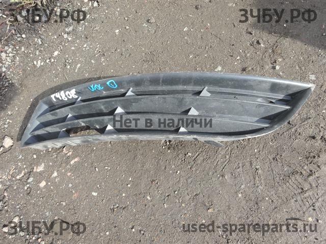 Volkswagen Passat B6 Решетка в бампер