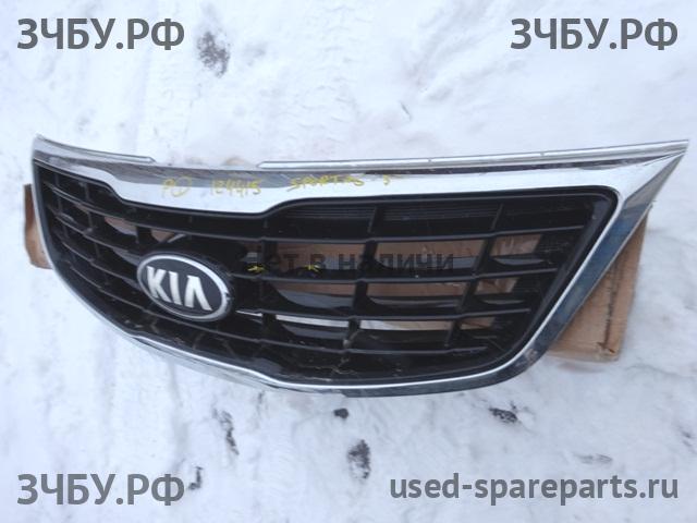 KIA Sportage 3 Решетка радиатора