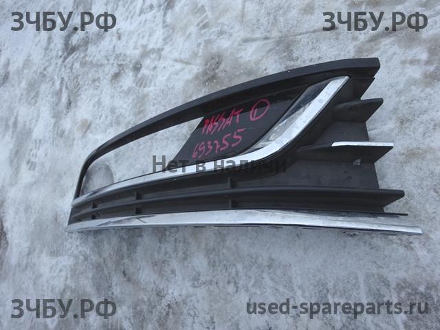 Volkswagen Passat B7 Решетка в бампер