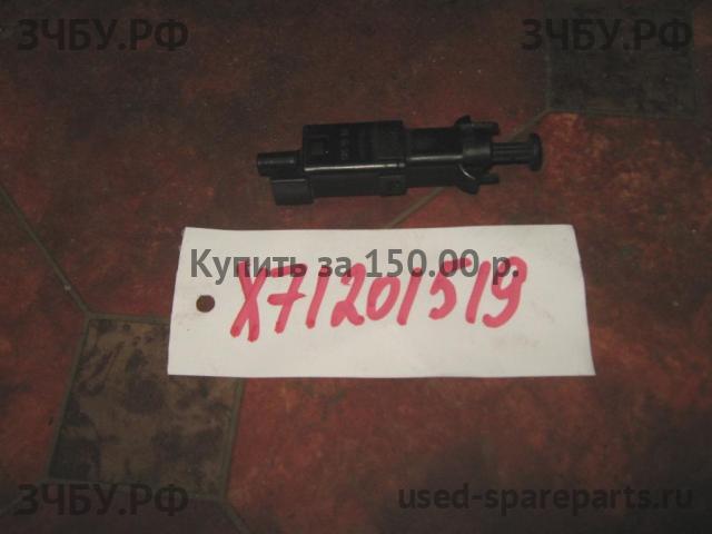 Volvo S40 (2) Выключатель концевой