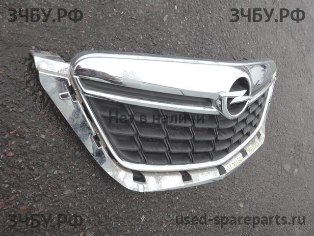 Opel Mokka Решетка радиатора
