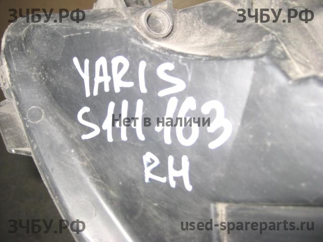 Toyota Yaris 2 Фара правая