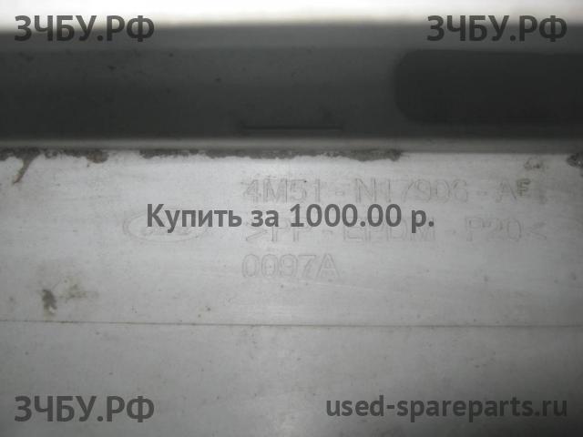 Ford Focus 2 Бампер задний