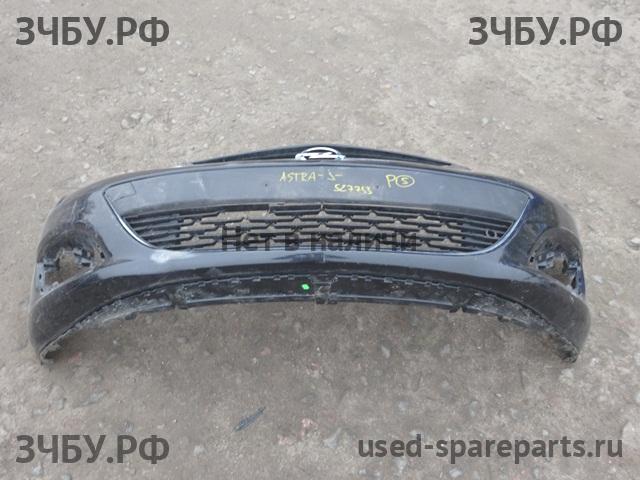 Opel Astra J Бампер передний