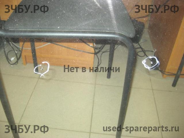 Определить Определить Стекло лобовое (ветровое)