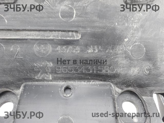 Peugeot 307 Бампер передний