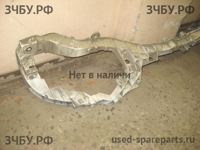 Ford Focus 3 Панель передняя (телевизор)