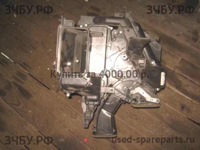Honda Pilot (2) Корпус отопителя (корпус печки)