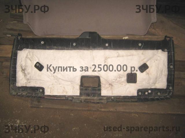 Honda Pilot (2) Обшивка двери багажника