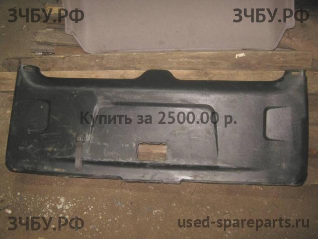 Honda Pilot (2) Обшивка двери багажника