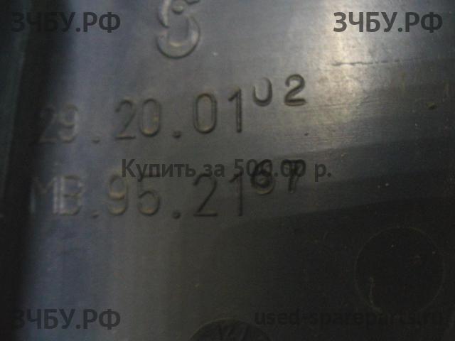 Mitsubishi Carisma (DA) Фонарь левый