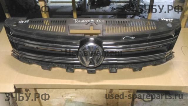 Volkswagen Touareg 2 Решетка радиатора