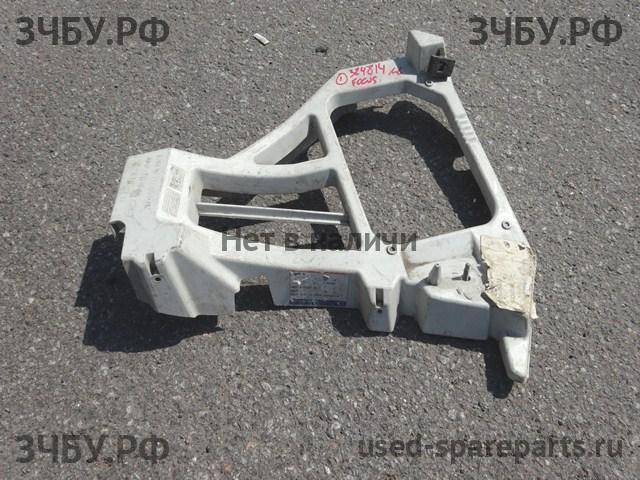 Ford Focus 2 Кронштейн бампера задний